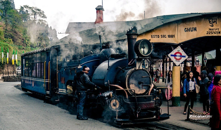 Toy Train Darjeeling